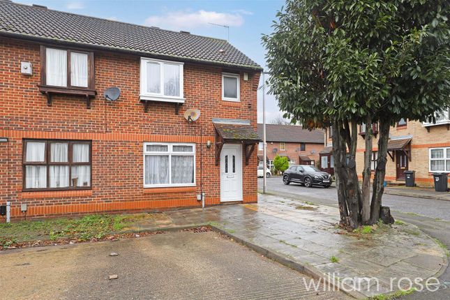 Goldhaze Close, Woodford Green IG8 3 bed semi