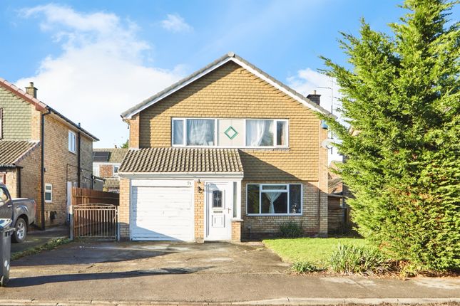 5 bed detached house