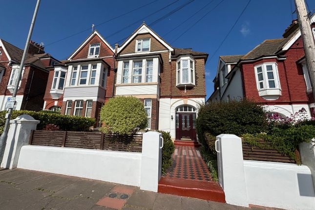 2 bed flat