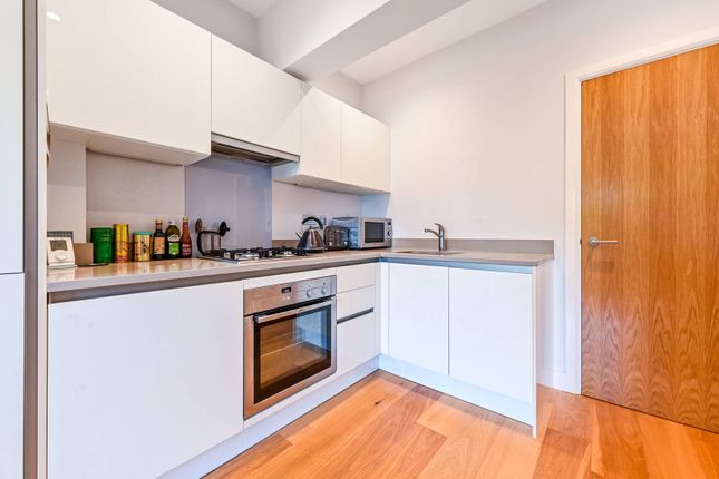 Studio flat for sale