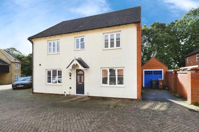 3 bed semi-detached house