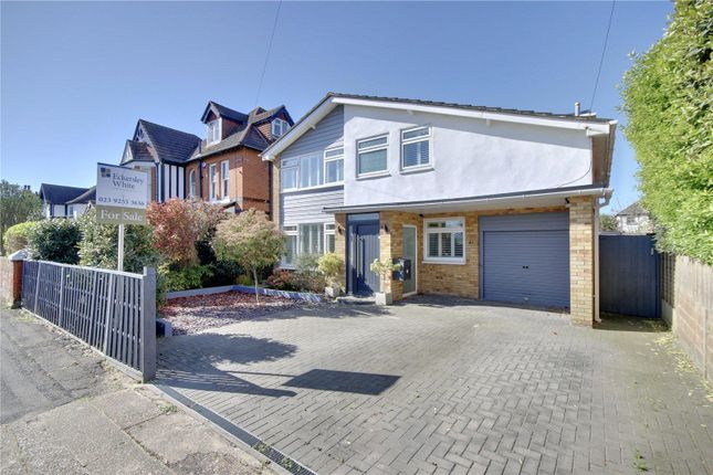 5 bed detached house