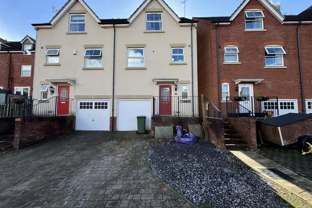 4 bed semi-detached house