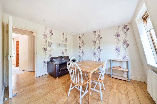 Camberwell Road, Camberwell, London, SE5 2 bed flat for sale