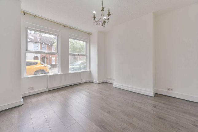 Rosslyn Crescent, Harrow, HA1 2 bed flat for sale