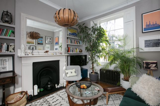 Coldharbour Lane, Camberwell, SE5 1 bed flat for sale