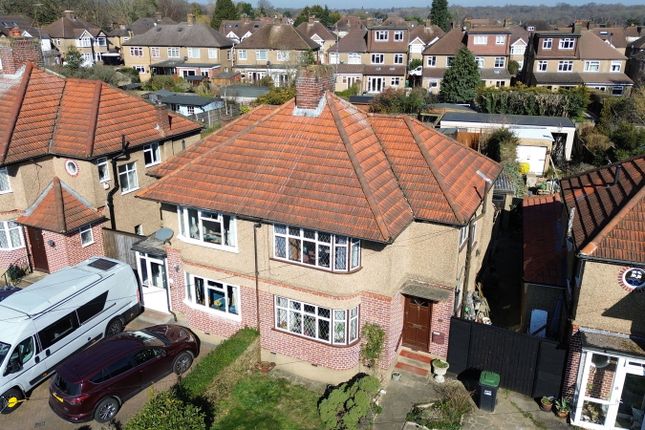 Girton Way, Croxley Green, Rickmansworth 3 bed semi