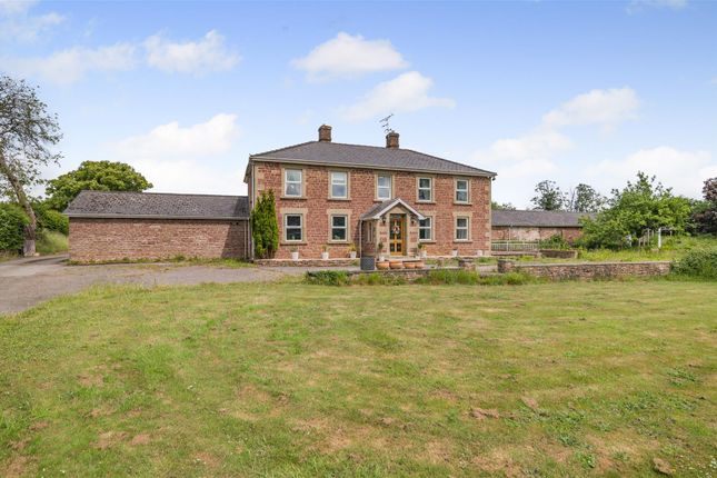 6 bedroom country house for sale