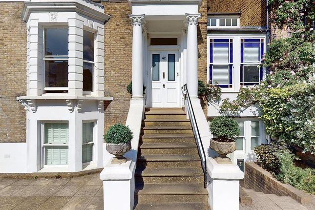 Montague Road, TW10 2 bed apartment for sale