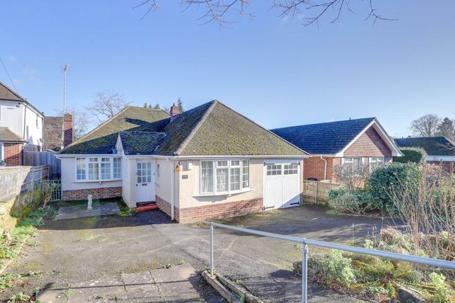 Haldane Road, Caversham Heights 4 bed detached bungalow for sale