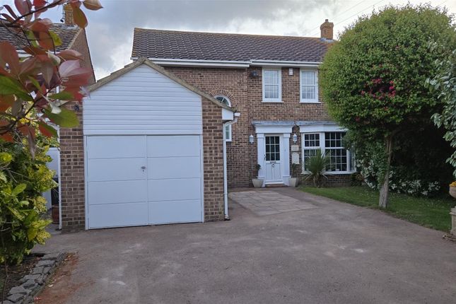 4 bed detached house