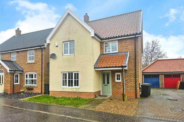 Mckee Drive, Tacolneston, Norwich... 4 bed detached house for sale