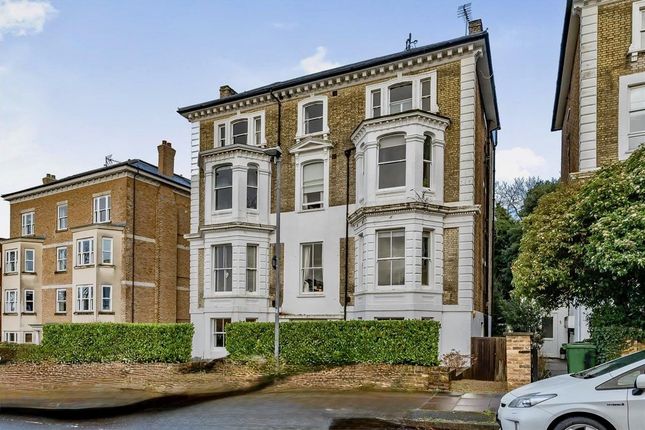 Avenue Elmers, Surbiton 2 bed apartment for sale