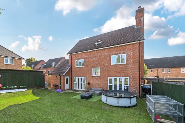 Oddstones, Pulborough, RH20 5 bed detached house for sale
