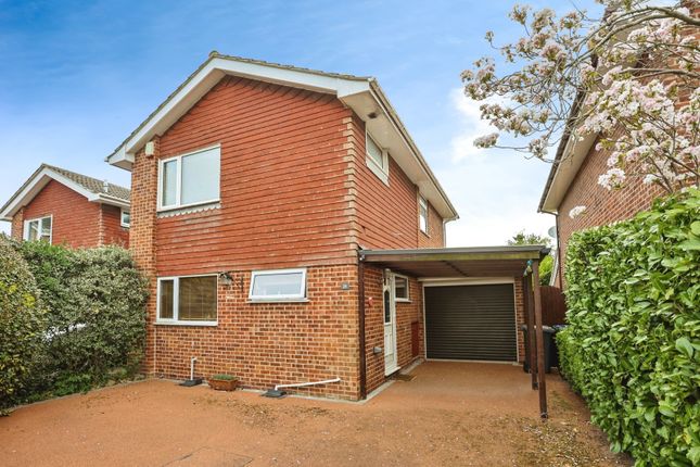 3 bed detached house