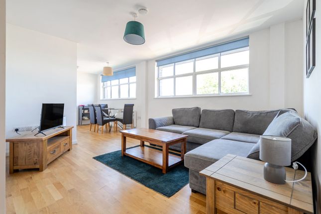 The Square, Bath BA2 2 bed apartment for sale