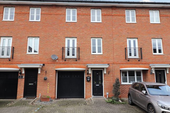 Grampian Place, Stevenage, SG1 4 bed terraced house for sale