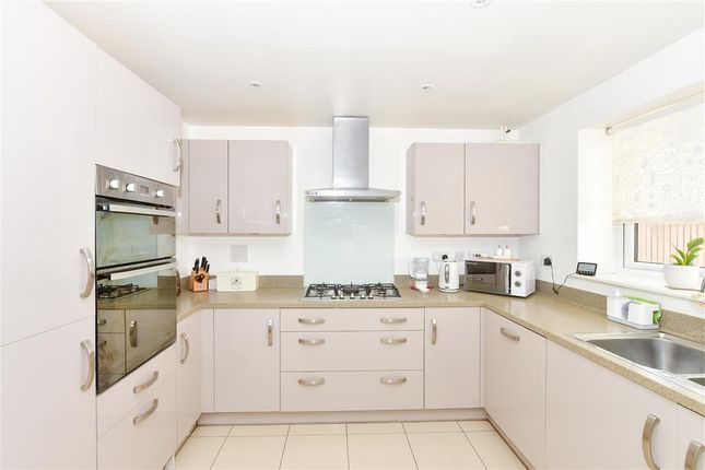 Nye Close, Broadbridge Heath... 4 bed detached house for sale