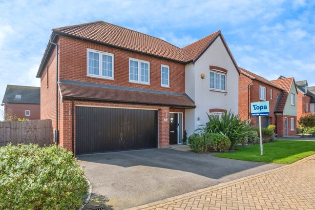 5 bedroom detached house for sale