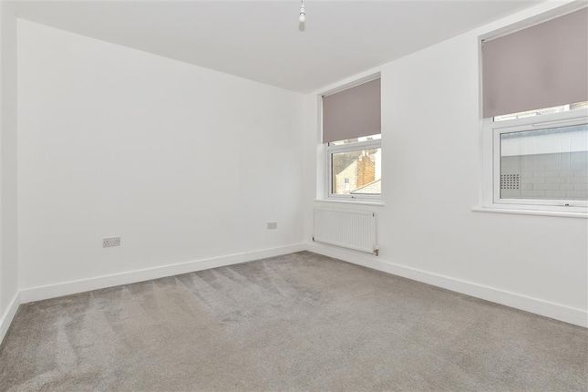 2 bed flat