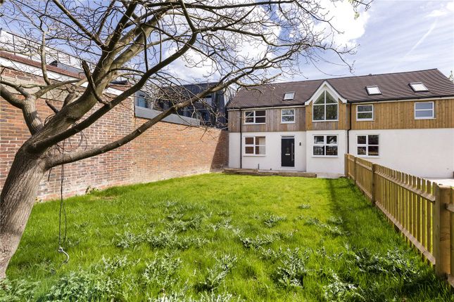 2 bed flat