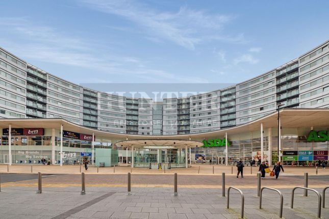 Prince Regent Road, Hounslow 2 bed apartment for sale