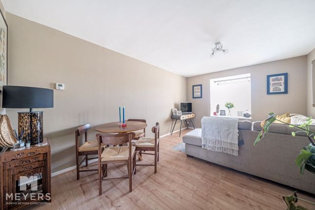 Littlefield, Sherborne, DT9 2 bed flat for sale