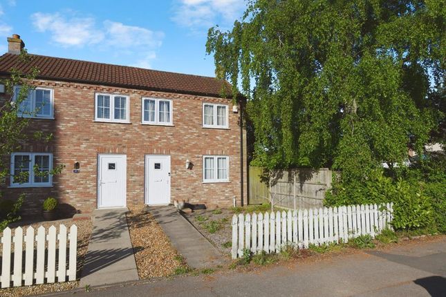 Olde Mill Cottages, Town Street... 2 bed semi