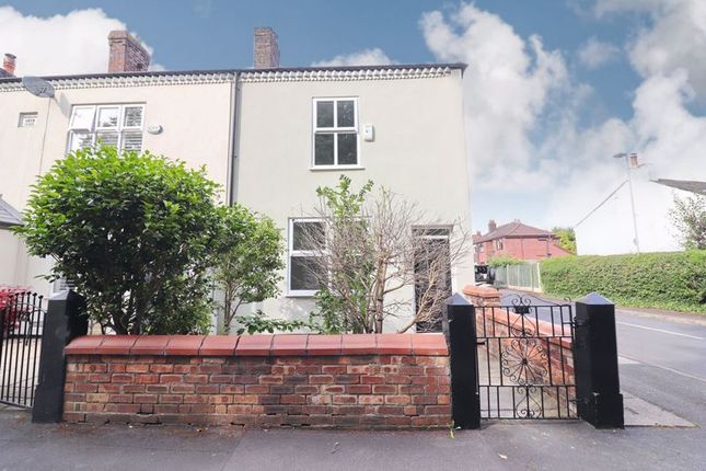 Roe Green, Manchester M28 3 bed terraced house for sale