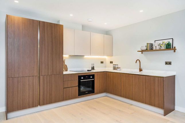 2 bed maisonette
