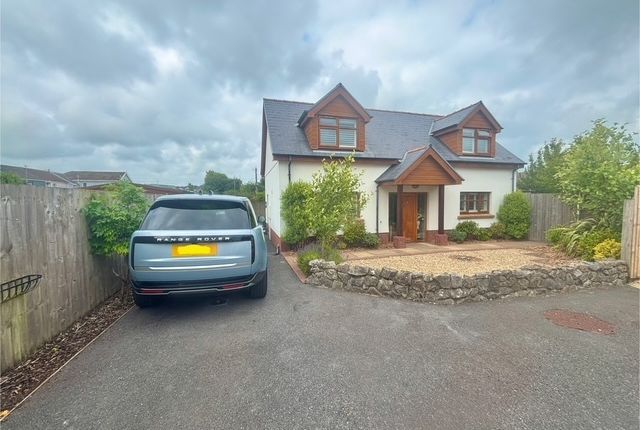 3 bed detached house