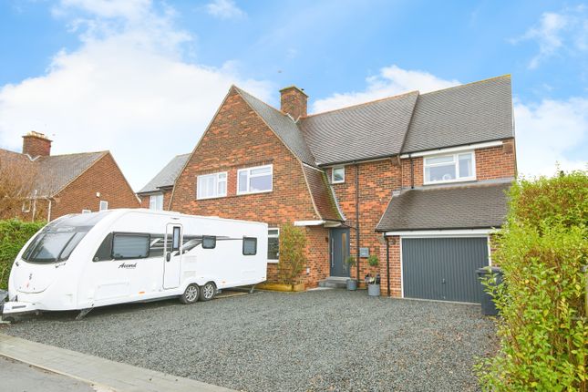 4 bedroom semi-detached house for sale