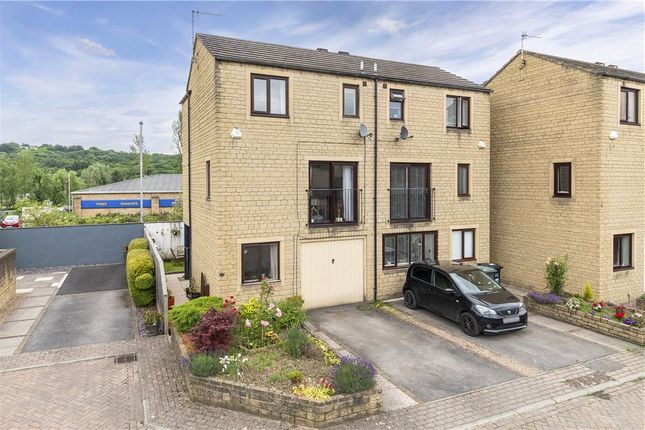 Hauxley Court, Ilkley, West... 3 bed semi