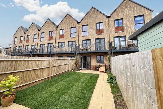 3 bed town house
