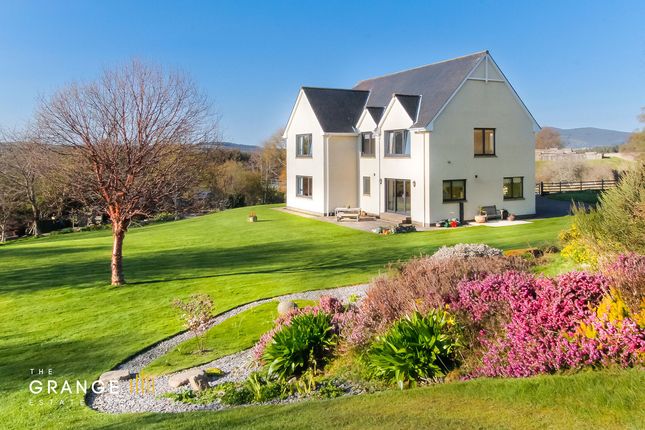 3 bed detached house