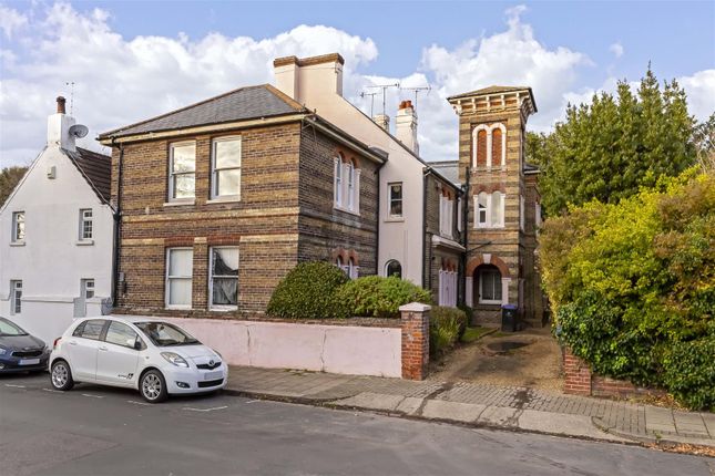 2 bed flat