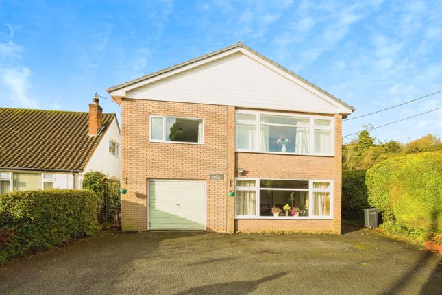5 bed detached house