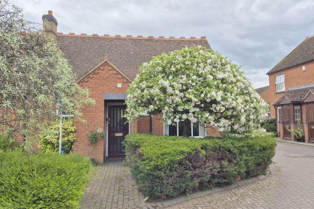 Bredon, Tewkesbury GL20 2 bed bungalow for sale
