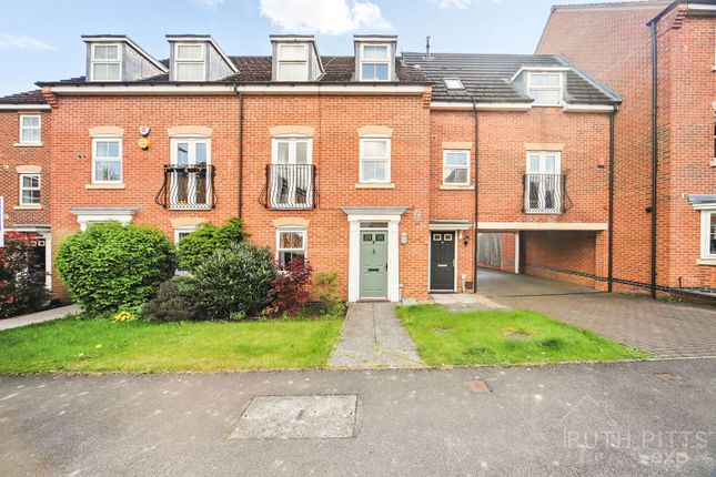 Ebberton Close, Pontefract WF9 4 bed townhouse for sale
