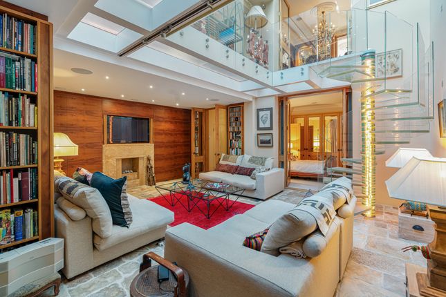 Hyde Park Square, London W2 3 bed flat for sale