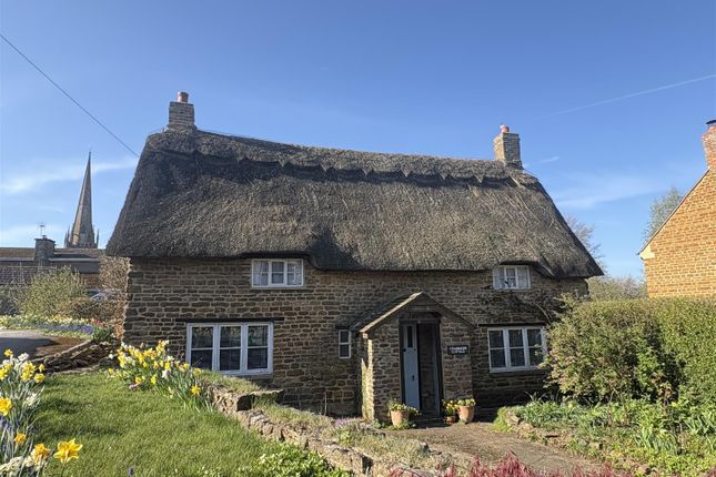 2 bedroom cottage for sale