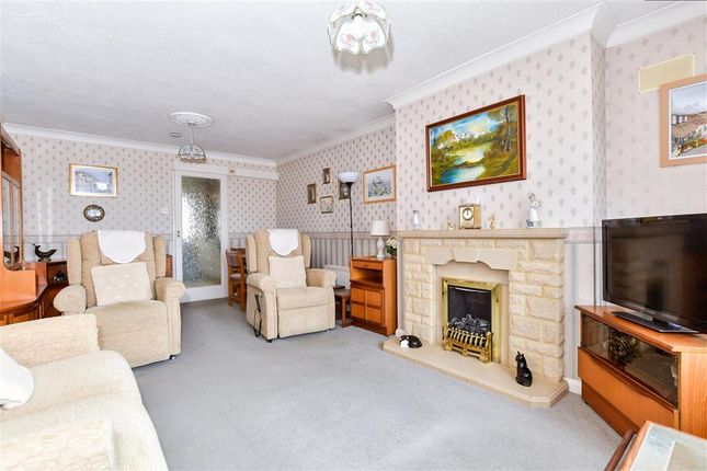 Jerome Road, Larkfield, Aylesford, Kent 2 bed detached bungalow for sale