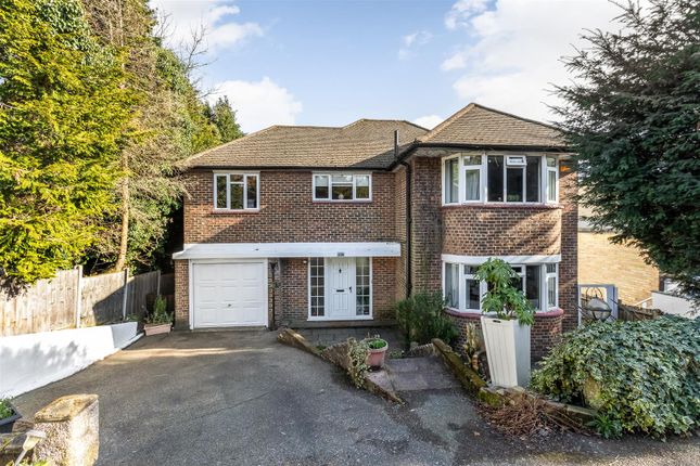 4 bed detached house