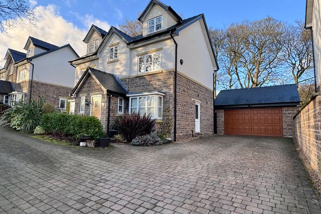 5 bed detached house