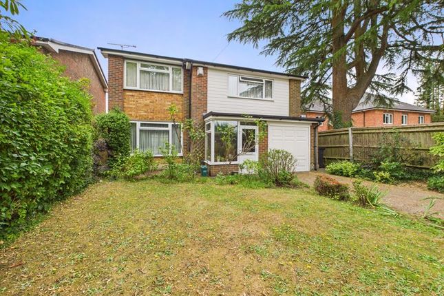 4 bed detached house