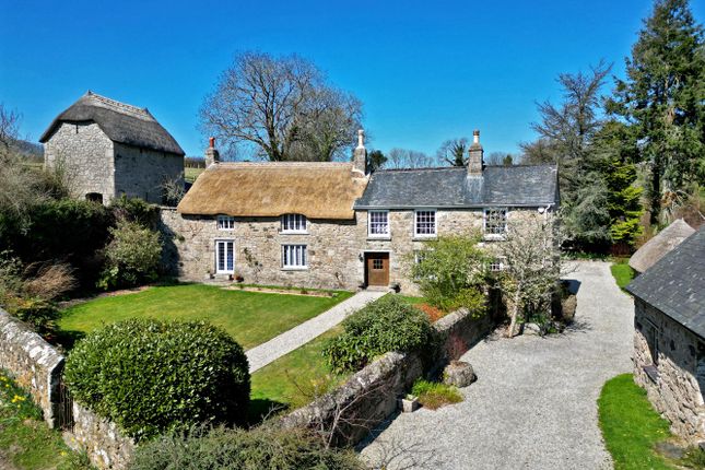 4 bed detached house