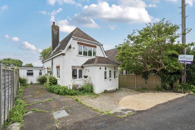 Field Road, East Wittering, PO20 3 bed detached house for sale
