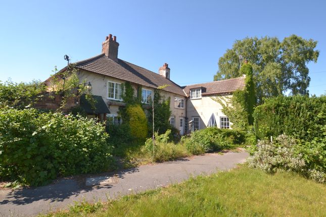 6 bedroom detached house for sale