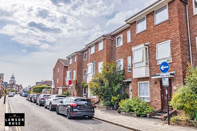 St. Thomas's Street, Portsmouth 3 bed townhouse for sale