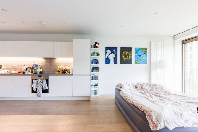 Pendant Court, Silvertown, London, E16 Studio for sale